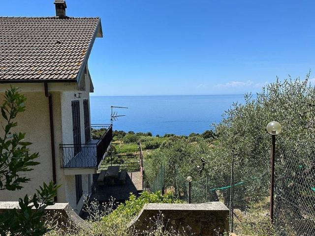 Villa Indipendente in vendita a Lemeglio, Moneglia