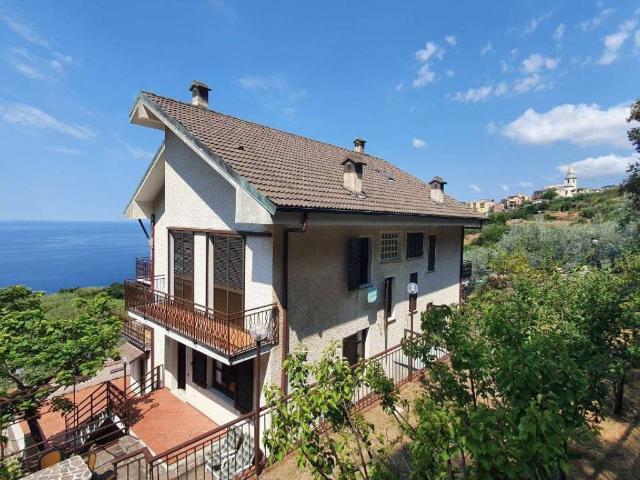 Villa Indipendente in vendita a Lemeglio, Moneglia