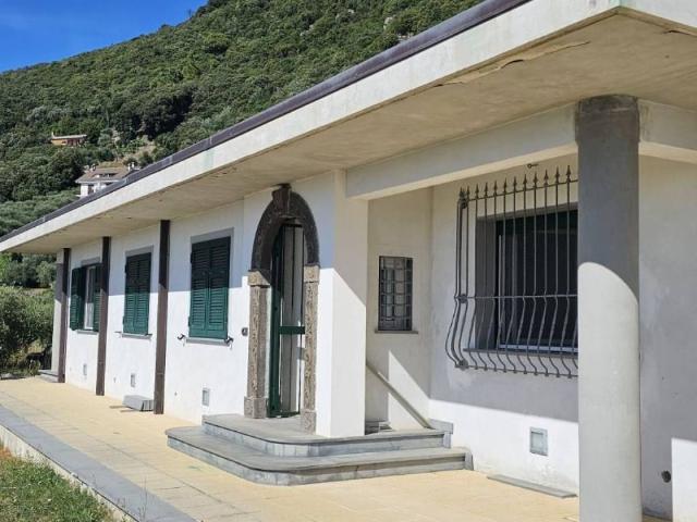 Villa Indipendente in vendita a Lemeglio, Moneglia