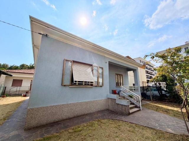 Villa Indipendente in vendita a Monfalcone, Friuli-Venezia Giulia