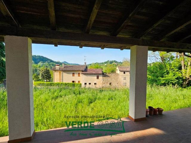 Villa Indipendente in vendita a Fonte, Monfumo