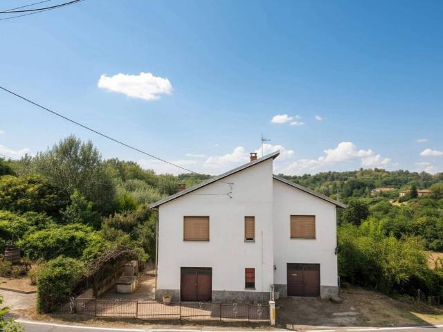 Villa Indipendente in vendita a Piemonte, Asti