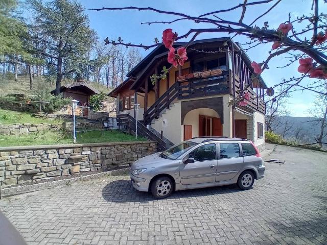 Villa Indipendente in vendita a Unione dei comuni Savena-Idice, Monghidoro