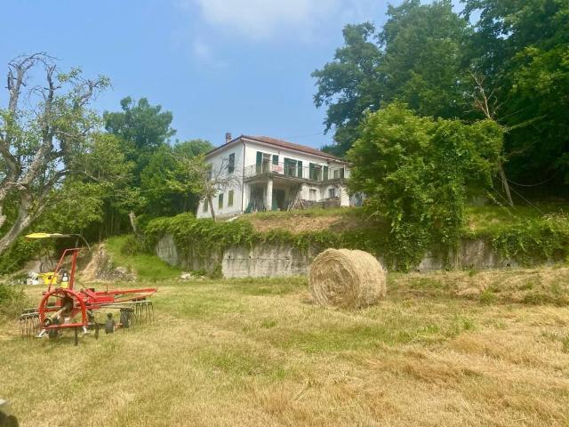 Villa Indipendente in vendita a Piemonte, Alessandria
