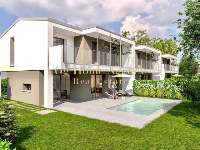 Villa Indipendente in vendita a Monguzzo, Lombardia