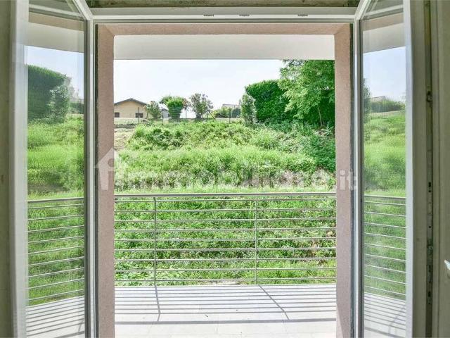 Villa Indipendente in vendita a Monguzzo, Lombardia