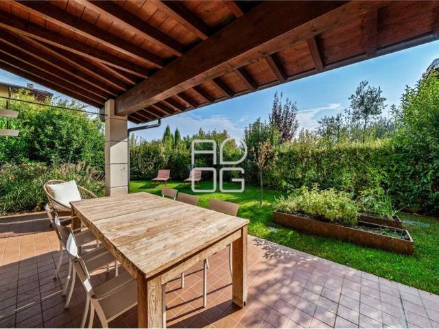 Villa Indipendente in vendita a Monte Tapino, Moniga Del Garda
