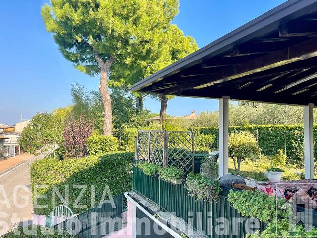 Villa Indipendente in vendita a Monte Tapino, Moniga Del Garda