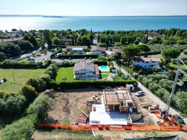 Villa Indipendente in vendita a Monte Tapino, Moniga Del Garda