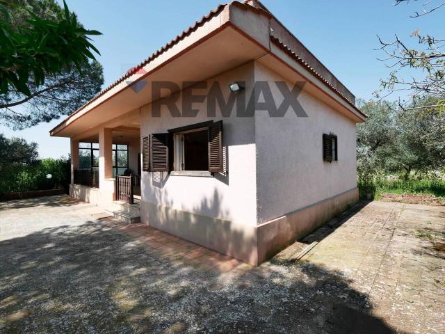 Villa Indipendente in vendita a Puglia, Bari