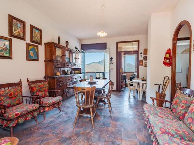 Villa Indipendente in vendita a Monreale, Sicilia