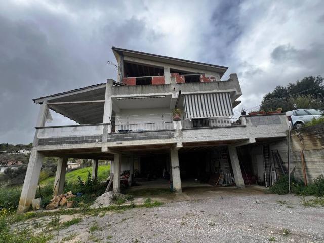 Villa Indipendente in vendita a Pezzingoli, Monreale