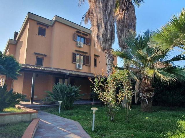 Villa Indipendente in vendita a Villaggio Santa Rosalia, Monreale