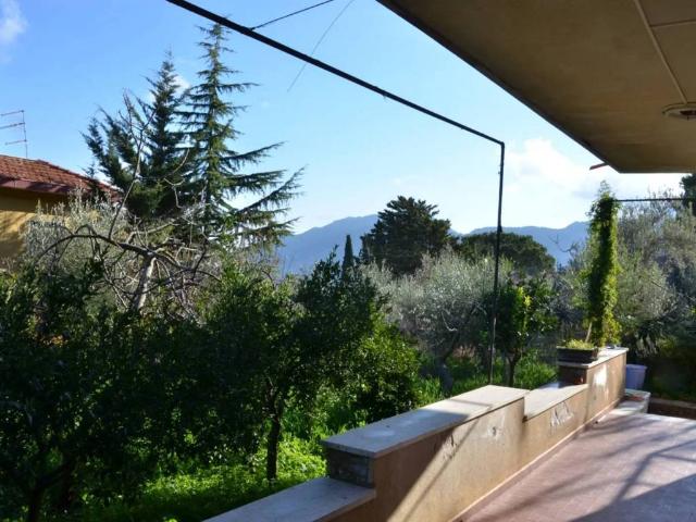 Villa Indipendente in vendita a Monreale, Sicilia