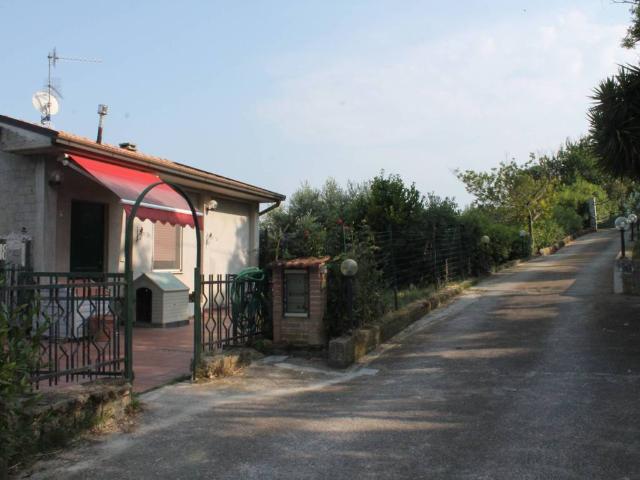 Villa Indipendente in vendita a Stella, Marche