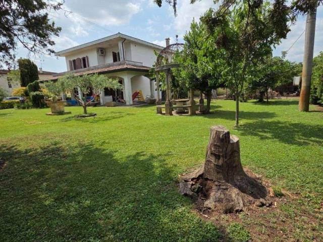 Villa Indipendente in vendita a Cesavecia, Monselice