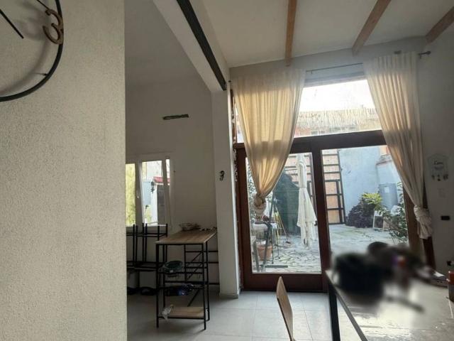 Villa Indipendente in vendita a Monserrato, Sardigna/Sardegna