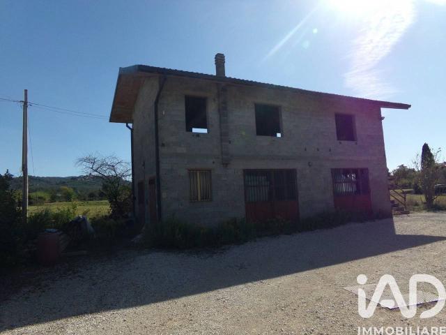 Villa Indipendente in vendita a Pozzarello, Monsummano Terme