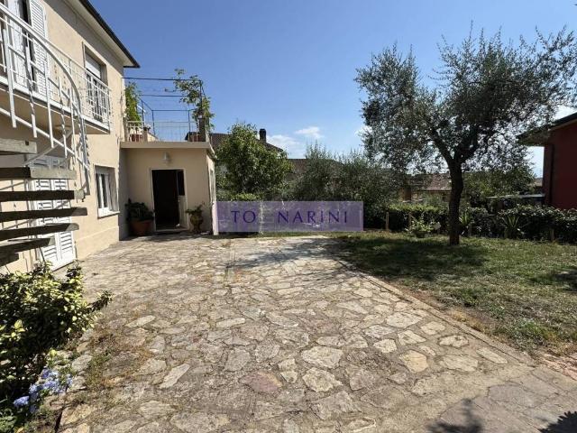 Villa Indipendente in vendita a Monsummano Terme, Pistoia