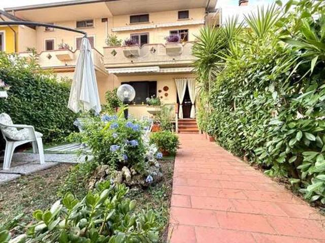 Villa Indipendente in vendita a Pozzarello, Montevettolini