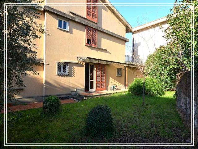 Villa Indipendente in vendita a Monsummano Terme, Pistoia