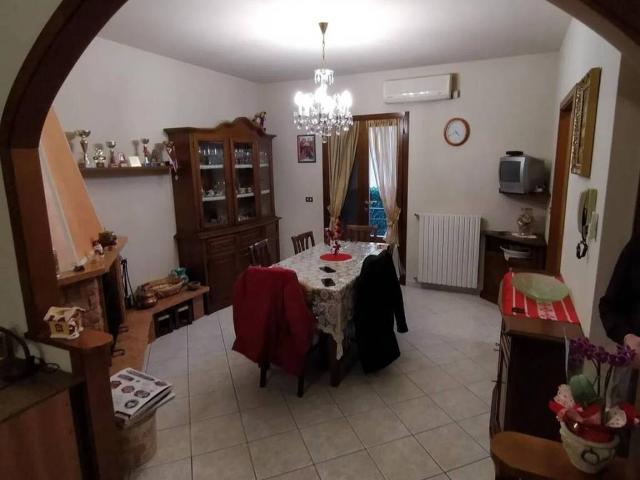 Villa Indipendente in vendita a Montevettolini, Toscana