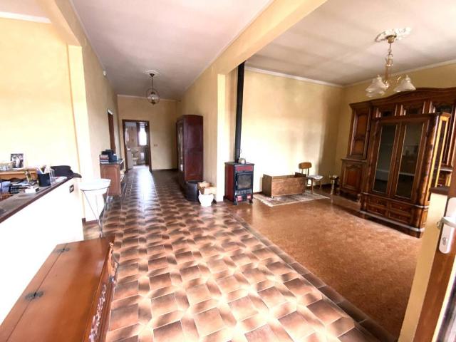 Villa Indipendente in vendita a Uggia, Montevettolini