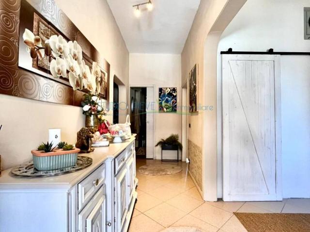 Villa Indipendente in vendita a Le Case, Montevettolini