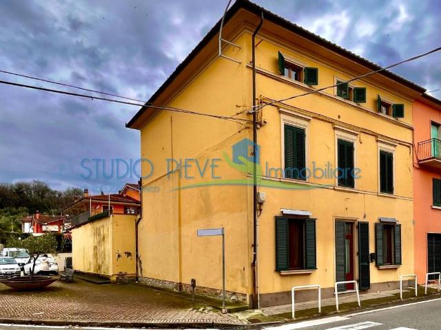 Villa Indipendente in vendita a Montevettolini, Toscana
