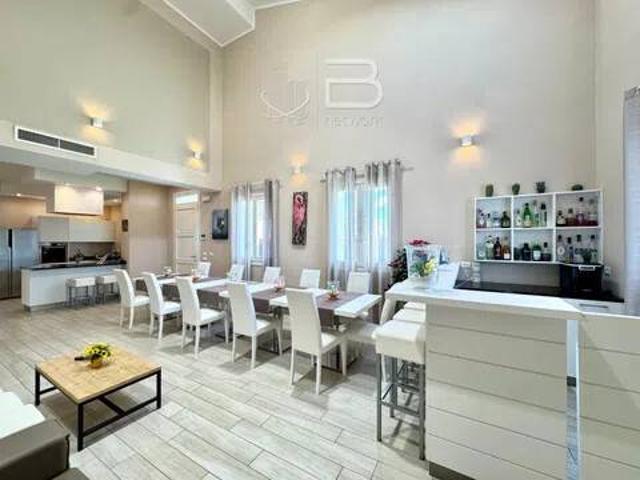 Villa Indipendente in vendita a Uggia, Montevettolini
