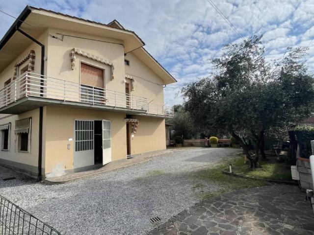 Villa Indipendente in vendita a Pozzarello, Montevettolini