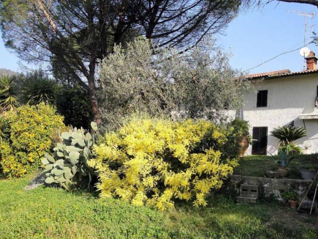 Villa Indipendente in vendita a Montevettolini, Toscana