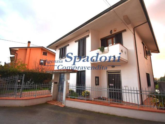 Villa Indipendente in vendita a Bizzarrino, Montevettolini