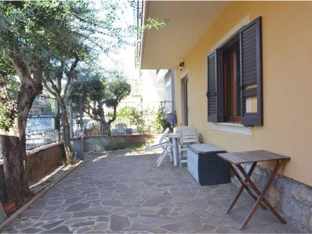 Villa Indipendente in vendita a Montevettolini, Pistoia