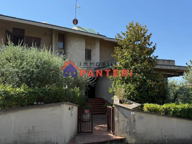 Villa Indipendente in vendita a Monsummano Terme, Pistoia