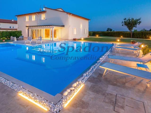 Villa Indipendente in vendita a Montevettolini, Toscana