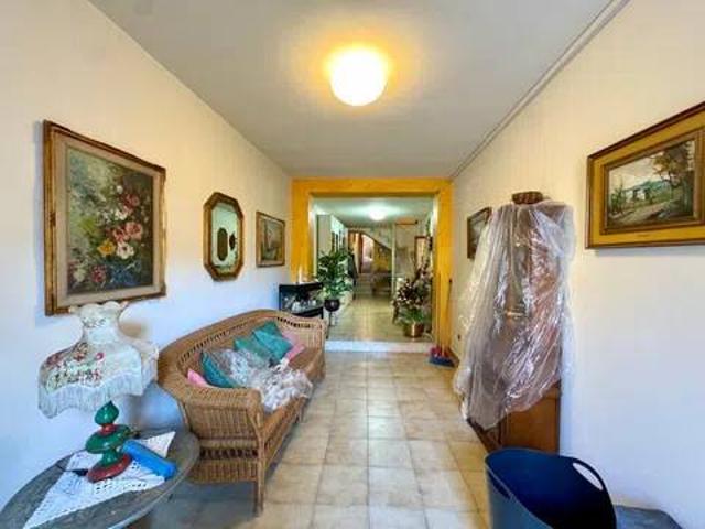 Villa Indipendente in vendita a Le Case, Montevettolini