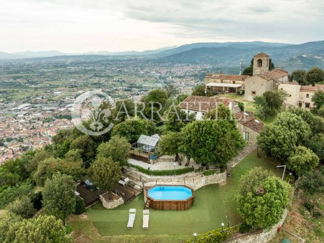 Villa Indipendente in vendita a Montevettolini, Pistoia