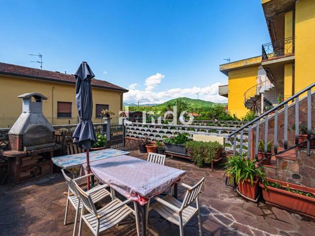 Villa Indipendente in vendita a Grotta Parlanti, Montevettolini