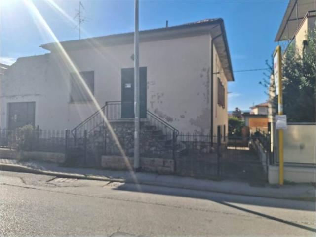 Villa Indipendente in vendita a Montevettolini, Toscana