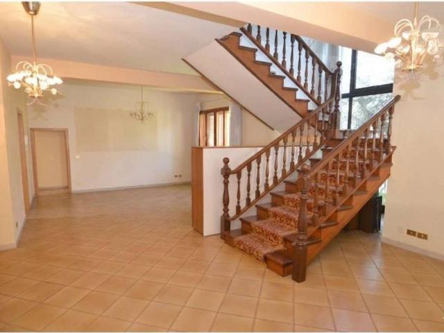 Villa Indipendente in vendita a Pozzarello, Montevettolini