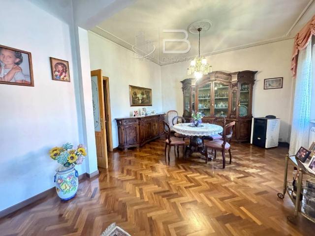 Villa Indipendente in vendita a Le Case, Montevettolini
