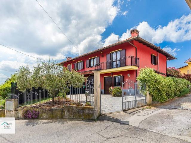 Villa Indipendente in vendita a Piemonte, Asti