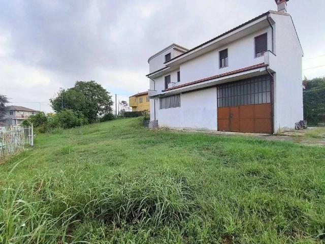Villa Indipendente in vendita a Piemonte, Cuneo