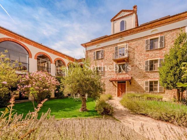 Villa Indipendente in vendita a Piemonte, Asti