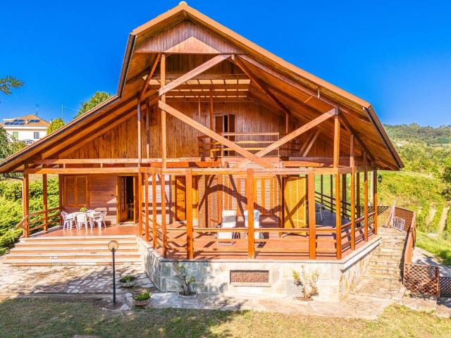 Villa Indipendente in vendita a Piemonte, Asti