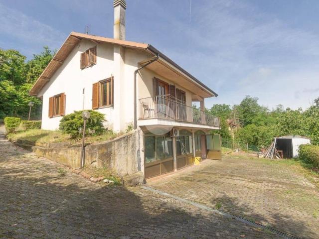 Villa Indipendente in vendita a Piemonte, Asti
