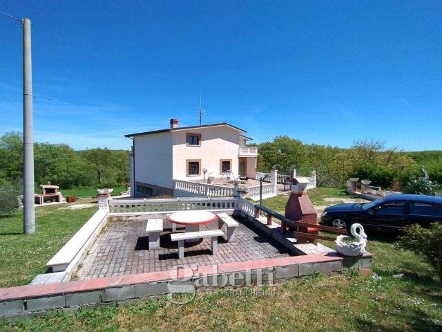 Villa Indipendente in vendita a Ripalimosani, Molise