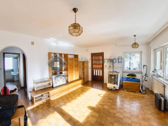 Villa Indipendente in vendita a Überetsch-Unterland - Oltradige-Bassa Atesina, Trentino-Alto Adige/Südtirol