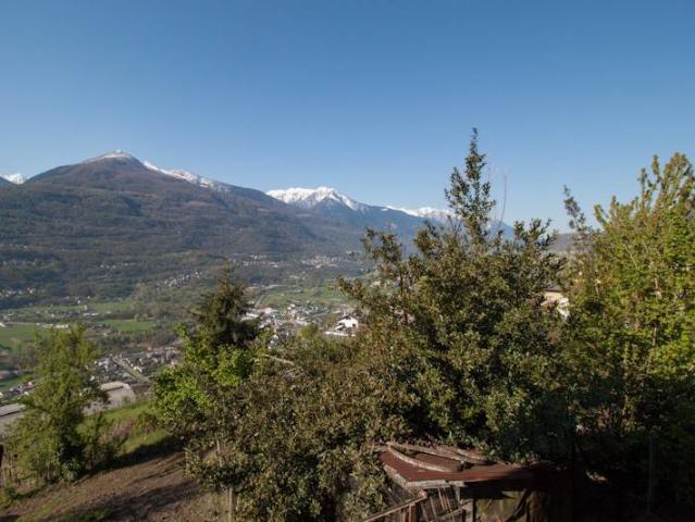 Villa Indipendente in vendita a Montagna In Valtellina, Lombardia